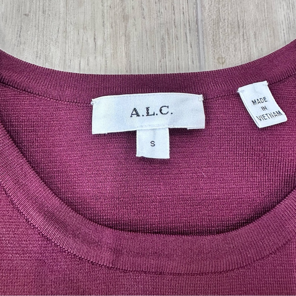 A.L.C. Mulberry Bailey Cropped Fitted sleeveless top red small - Picture 4 of 5